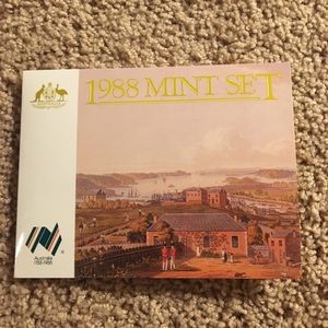 EUC: AUSTRALIA 1988 MINT SET OFFICIAL ISSUE 8pc.